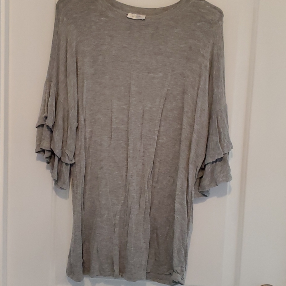 Womens blouse with ruffled sleeves
